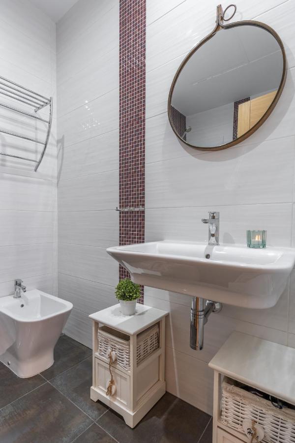 Tuguest Postigo II Catedral Apartment - Free Parking Гранада Екстериор снимка
