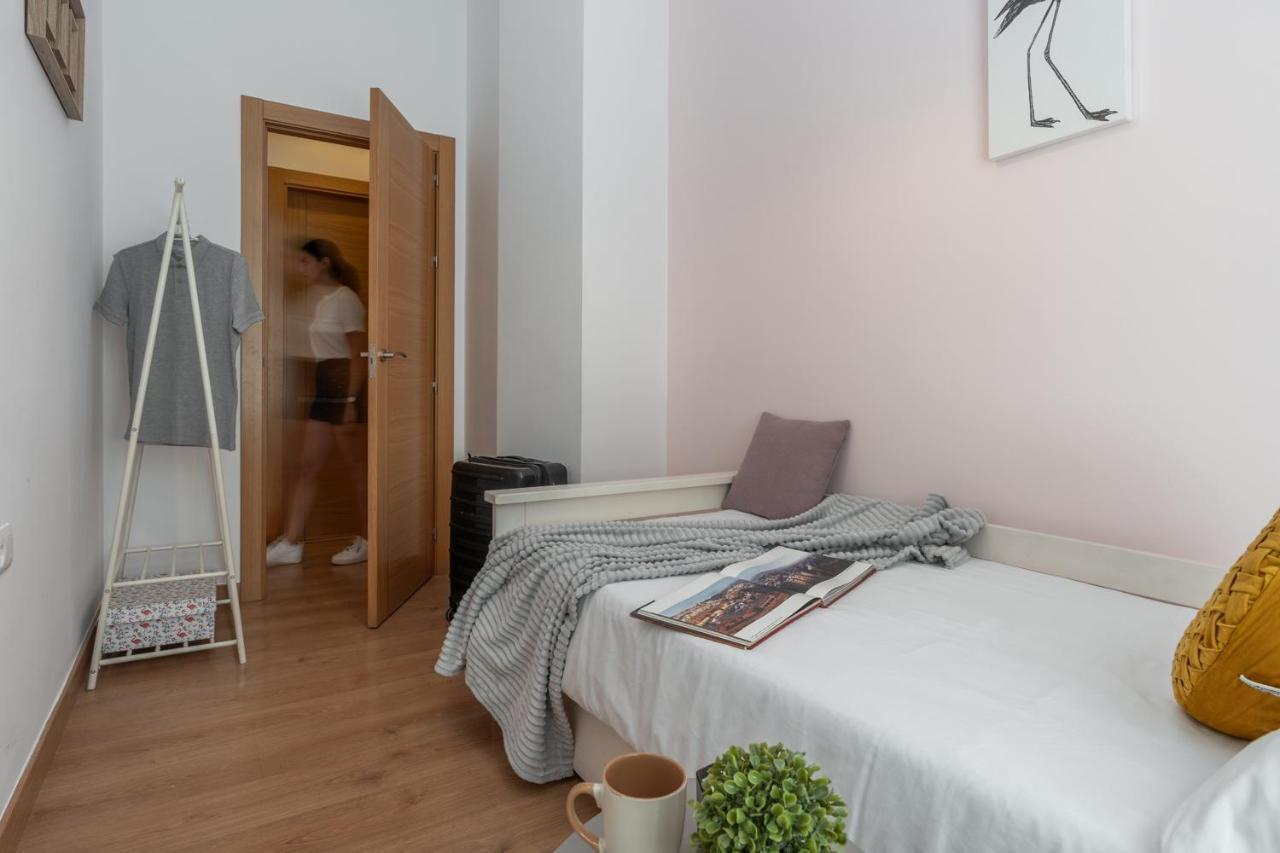 Tuguest Postigo II Catedral Apartment - Free Parking Гранада Екстериор снимка