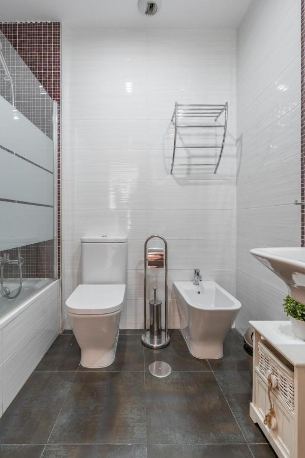 Tuguest Postigo II Catedral Apartment - Free Parking Гранада Екстериор снимка